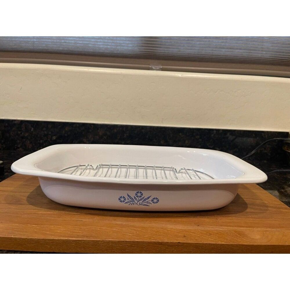 Blue Cornflower Corningware p-21 with oven rack